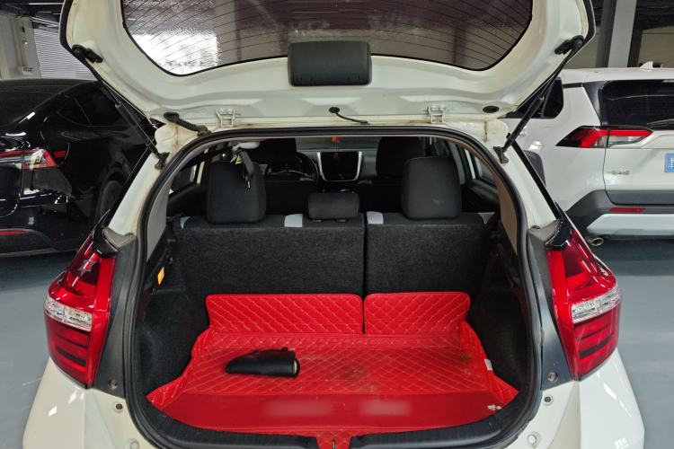 Used Toyota YARiS L Zhi Xuan 2020 1.5L CVT Leading Edition Trunk