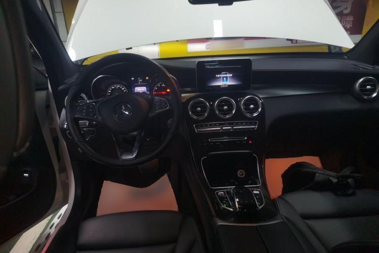 Used Mercedes-Benz GLC 2018 GLC 260 4MATIC Luxury Model