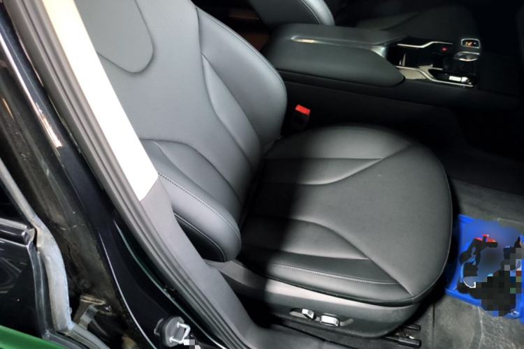 Used Hongqi E-QM5 2022 431 km Charge & Enjoy Edition
