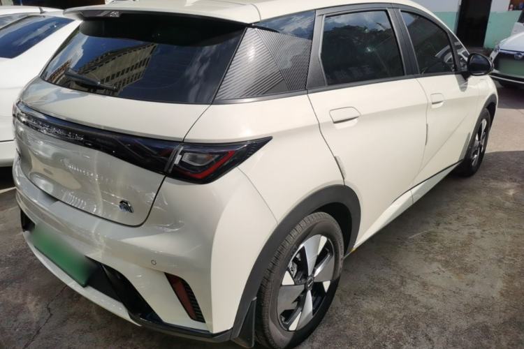 Used BYD Dolphin 2023 420 km Fashion Edition
