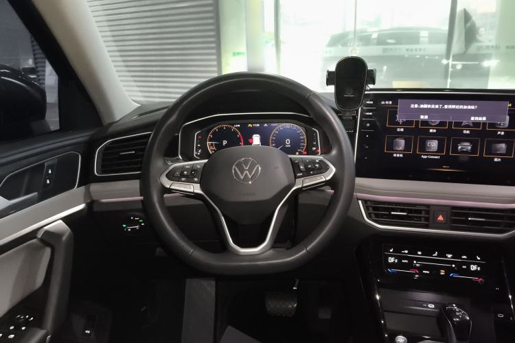 Used Volkswagen Tayron 2023 280TSI Two-Wheel-Drive Luxury Plus Advanced Version Steering Wheel