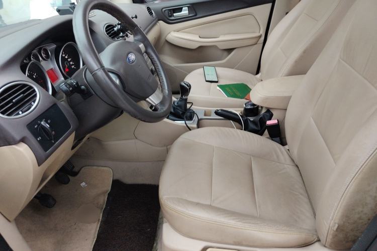 Used Ford Focus 2013 Hatchback Classic 1.8L Manual Fashion Edition Left Front Seat