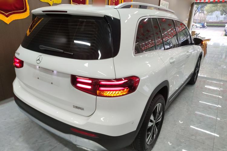 Used Mercedes-Benz GLB 2024 GLB 200 Dynamic Edition Rear Right 45 Deg