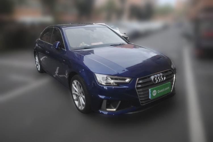 Used Audi A4L 2019 40 TFSI Fashion Edition China VI Emission Standard Front Right 45 Deg