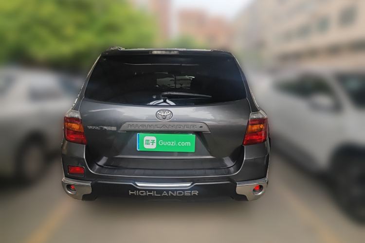 Used Toyota Highlander 2009 2.7L Two-Wheel Drive 7-Seater Luxury Edition Rear