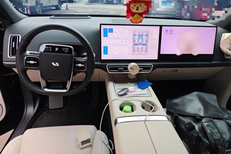 Used Li Auto L6 2024 Max Center Console