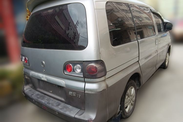 Used FORTHING Lingzhi 2015 V3 1.5L 7-Seater Luxury Model
