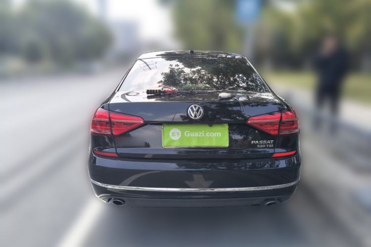 Used Volkswagen Passat 2017 330TSI DSG Luxury Edition
