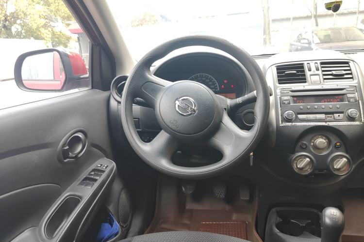 Used Nissan Sunny 2011 1.5XE Manual Comfort Edition Steering Wheel