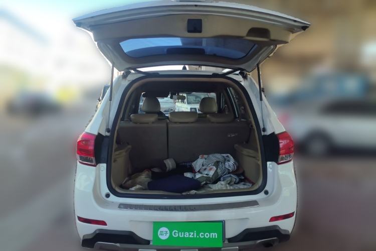 Used Haval H6 2011 Green Silence 2.0T Manual Two-Wheel Drive Urban Model