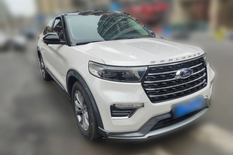 Used Ford Explorer 2020 EcoBoost 285 4x4 Trend Edition 7-Seater Front Right 45 Deg