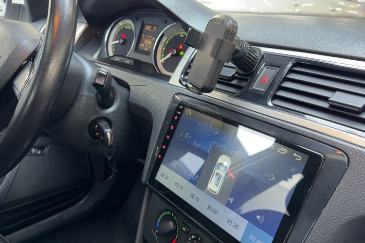 Used Skoda Rapid 2018 1.6L Automatic Comfort Edition Interior 9