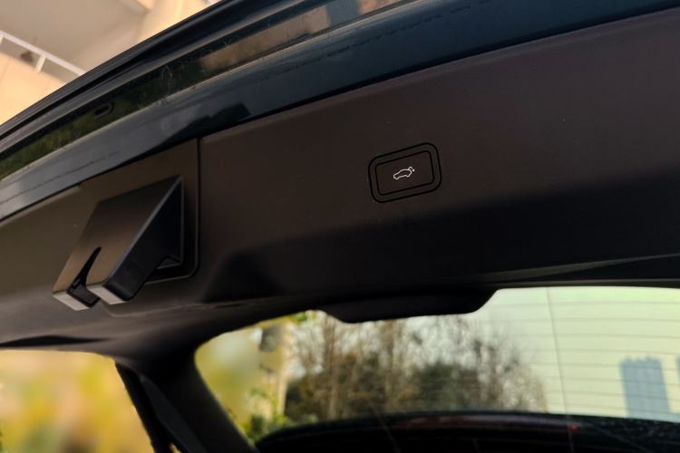 Used Geely Auto Monjaro L 2025 Dongfang Yao 2.0TD Automatic All-Wheel-Drive Wangyue Edition
