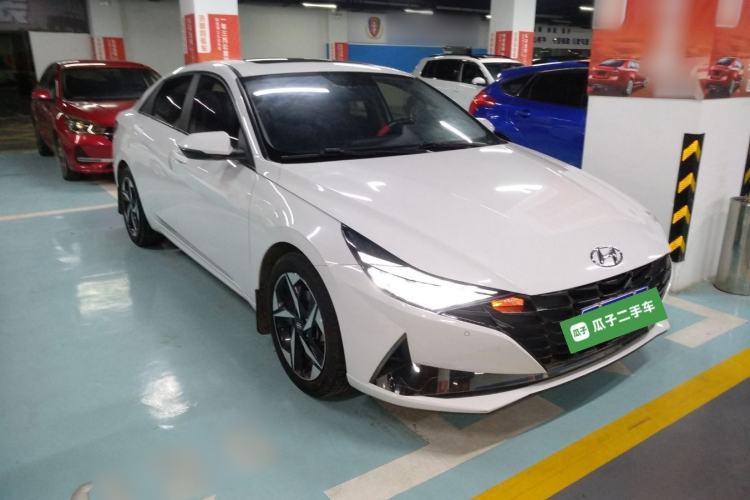 Used Hyundai Elantra 2021 1.5L CVT GLX Elite Edition Exterior 1