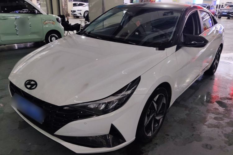 Used Hyundai Elantra 2021 1.5L CVT LUX Prestige Edition