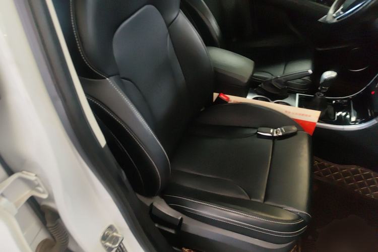 Used Haval H2 2017 Red-Label 1.5T Manual Two-Wheel Drive Comfort Model
