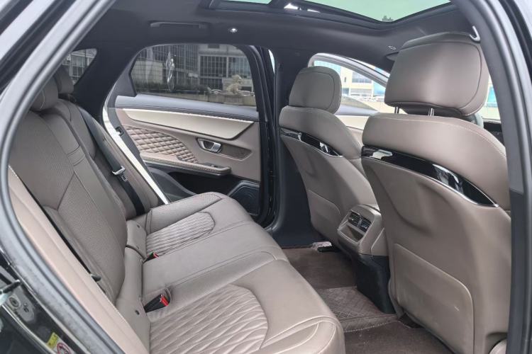 Used BYD Han 2023 EV Champion Edition 506KM Front-Wheel-Drive Premium Model Interior 1