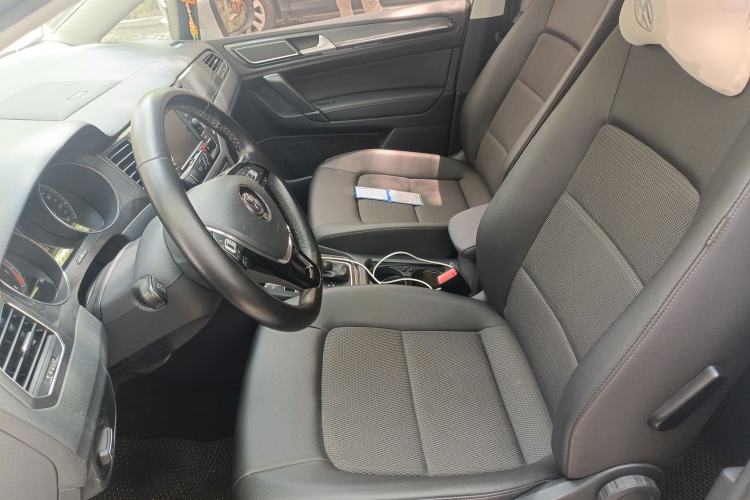 Used Volkswagen Golf Sportsvan 2018 230TSI Automatic Trend Edition Left Front Seat