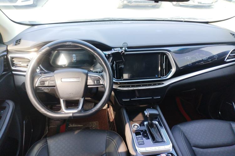 Used JETOUR X90 2019 1.5T Automatic Enjoyment Model 6 Seats Emission Standard China V Center Console