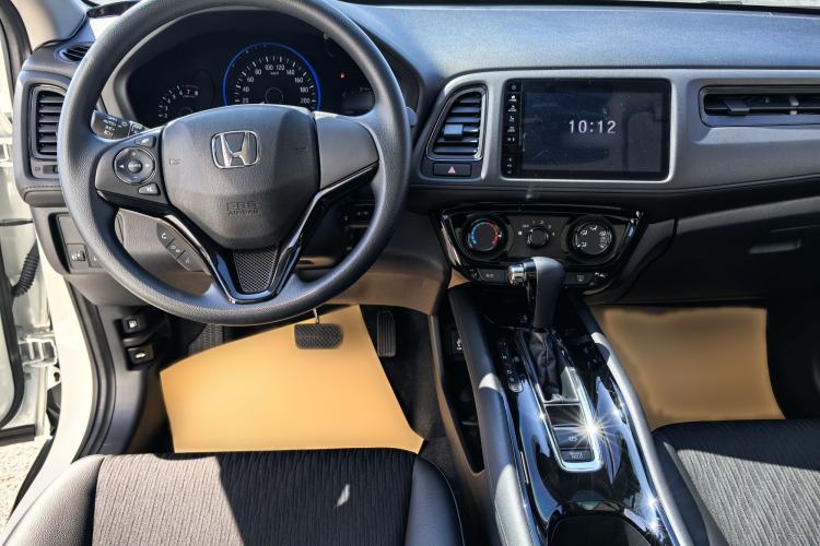 Used Honda Vezel 2020 1.5L CVT Pioneer Edition Interior 1