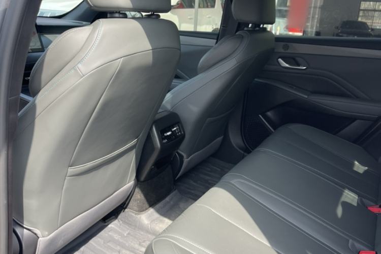 Used BYD Qin PLUS 2025 DM-i Smart Drive 55KM Leading Model