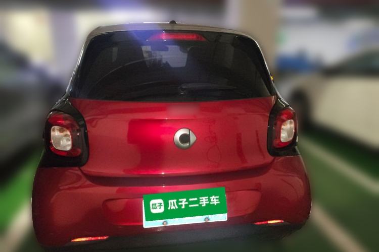 Used smart forfour 2016 1.0L 52 kW Dynamic Edition
