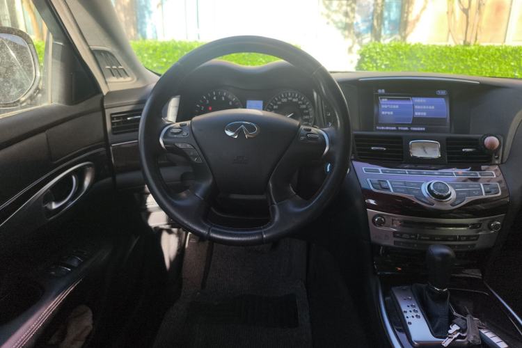 Used Infiniti Q70 2017 Q70L 2.5L Enjoyment Edition Steering Wheel