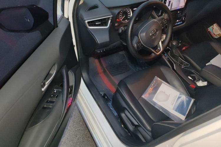 Used Toyota Corolla 2021 1.2T S-CVT Luxury Edition Driver Seat