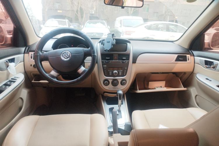 Used Buick Excelle 2013 1.5L Automatic Classic Model
