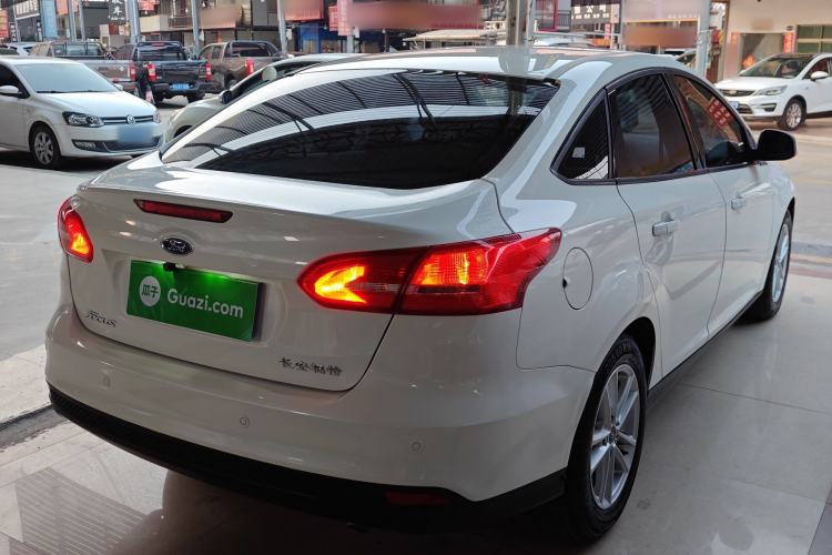 Used Ford Focus 2015 Sedan 1.6L Automatic Trend Model Rear Right 45 Deg