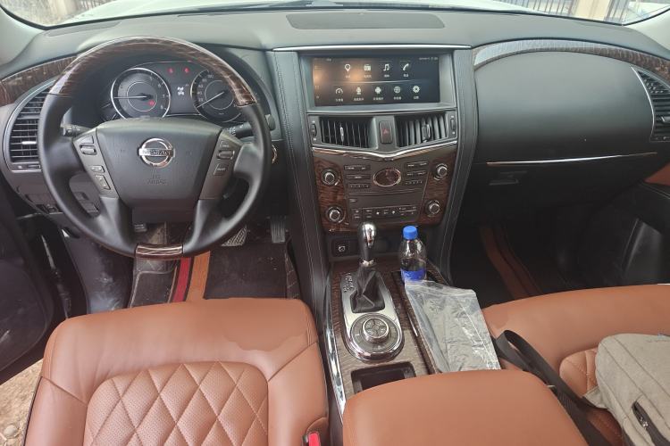 Used Nissan Patrol 2018 4.0L Automatic 7-Seater Middle East Version Center Console