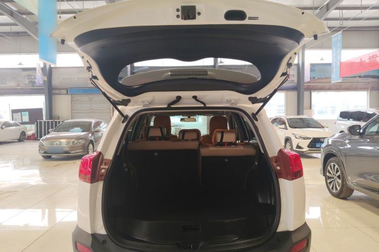 Used Toyota RAV4 2013 2.0L CVT Four-Wheel Drive New Edition
