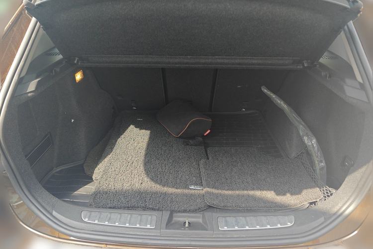 Used BMW X1 2015 sDrive18i Leading Edition
