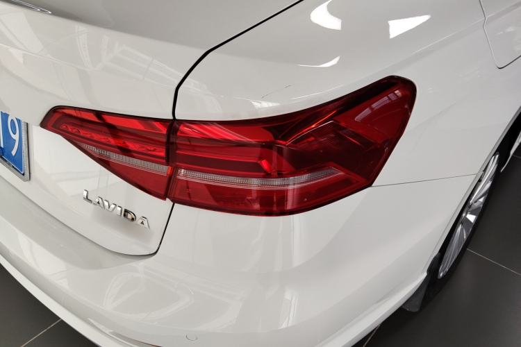 Used Volkswagen Lavida 2018 280TSI DSG Comfort Edition China V Standard Right Rear Taillight