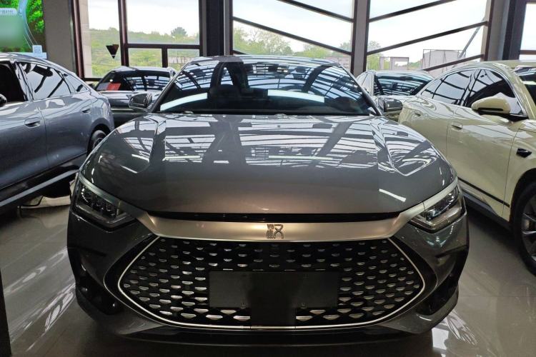 Used BYD Han 2022 DM-i 121KM Prestige Model
