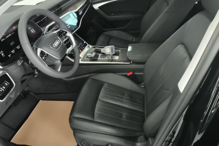 Used Audi A6 2021 allroad quattro Explorer 55 TFSI Prestige Off-Road Model
