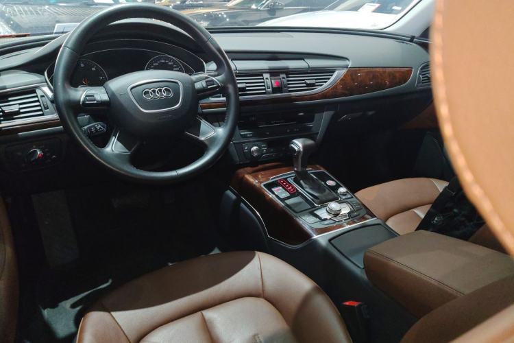 Used Audi A6L 2015 30 FSI Millionth Anniversary Comfort Model
