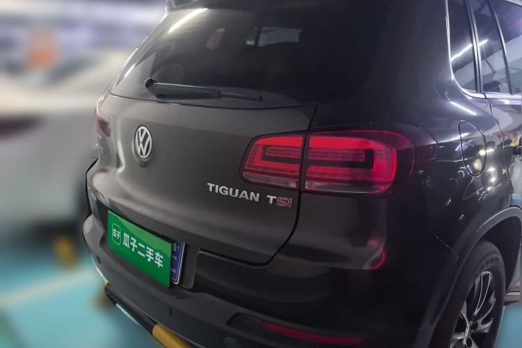 Used Volkswagen Tiguan 2013 1.8TSI Automatic Two-Wheel Drive Luxury Model Rear Right 45 Deg