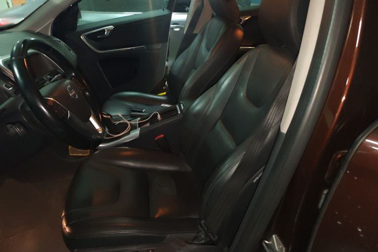 Used Volvo XC60 2014 Facelift T5 Zhiyi Edition
