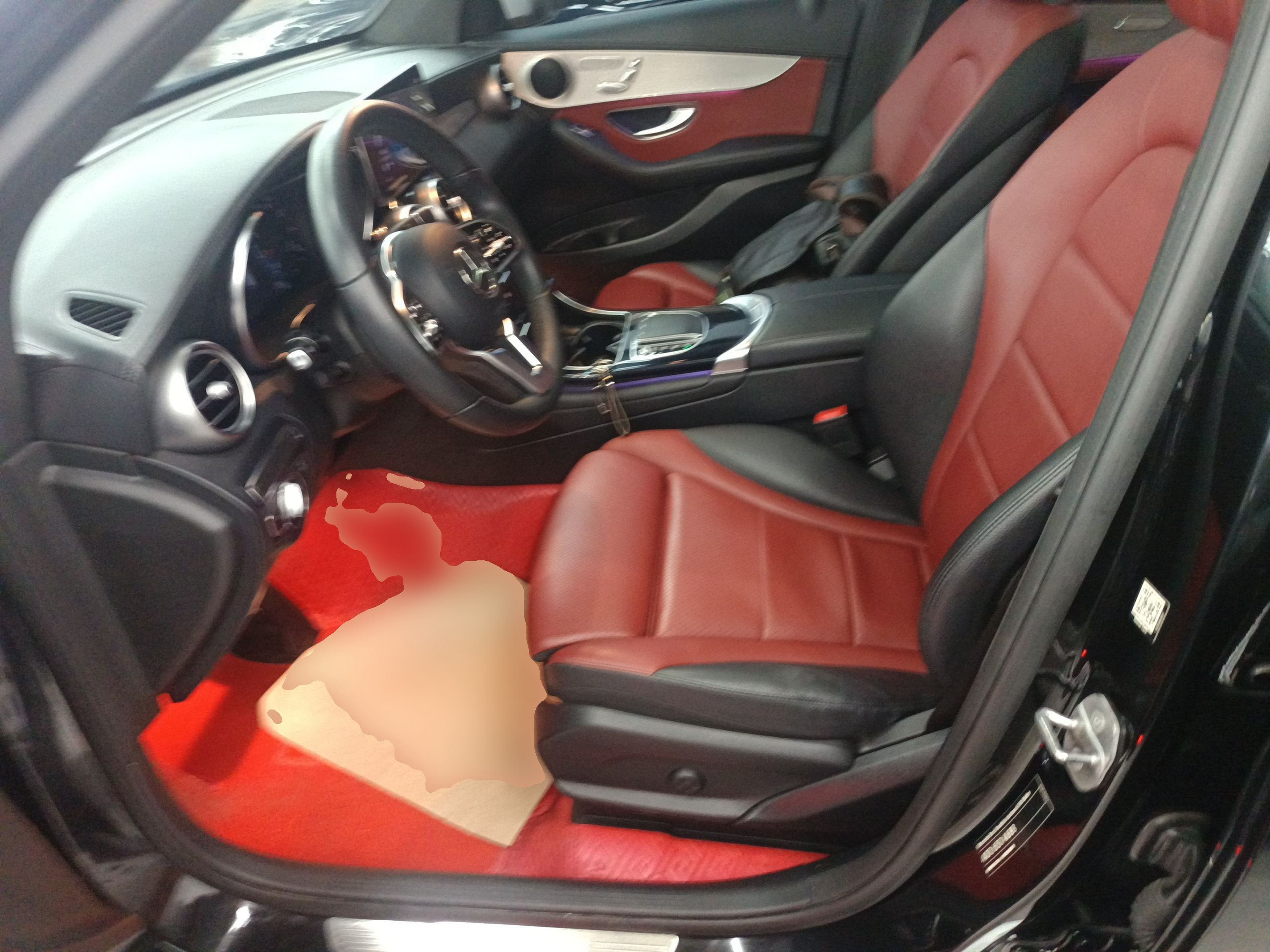 Переднее сиденье в автомобиле