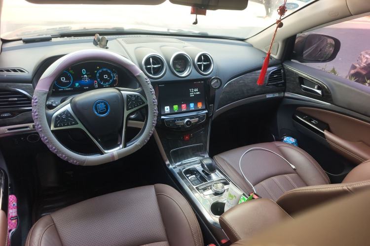 Used BYD Tang New Energy 2017 2.0T All-Wheel Drive Hyatt Model