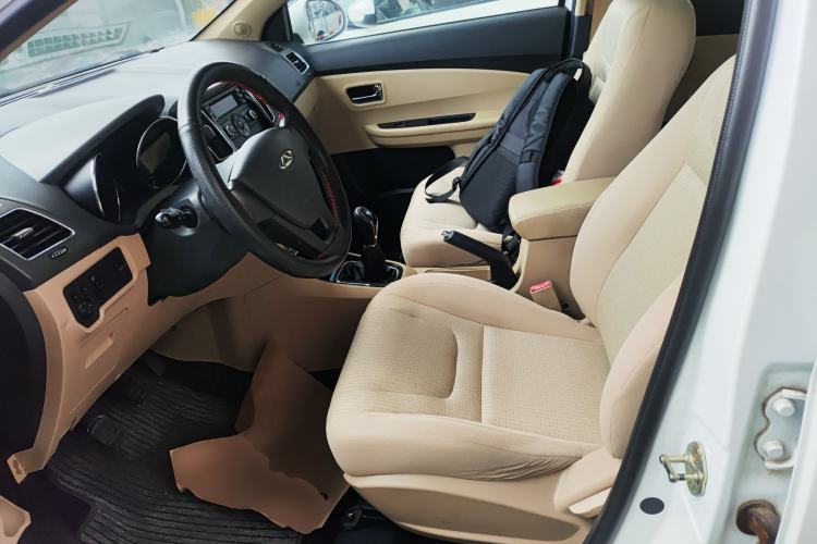 Used Chery E3 2015 1.5L Manual Fashion Model