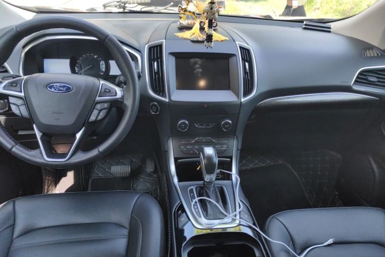 Used Ford Edge 2018 EcoBoost 245 Two-Wheel-Drive Titanium 7-Seater China VI Standard
