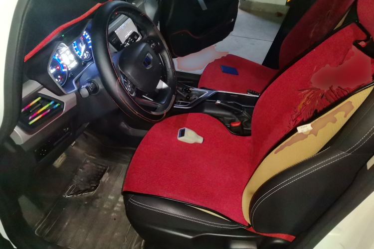 Used Geely Auto Vision X3 2019 Upgraded Model 1.5L CVT Elite Version Left Front Seat