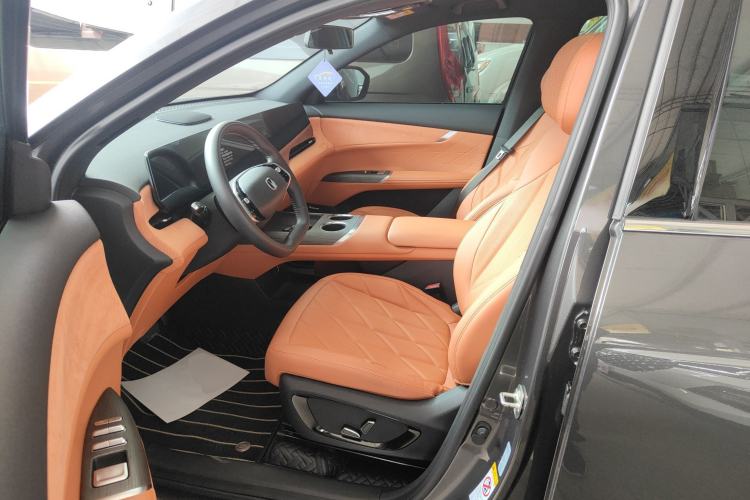 Used CHANGAN CS75 PLUS 2025 4th Generation 1.5T New Blue Whale Smart Flagship Version
