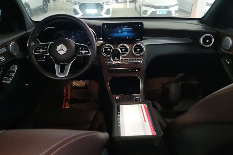 Used Mercedes-Benz GLC 2020 Facelift GLC 300 L 4MATIC Dynamic Edition
