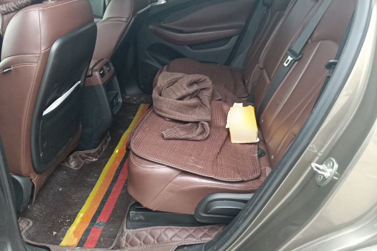 Used Buick Envision 2014 28T Four-Wheel Drive All-Terrain Flagship Edition Left Rear Seat