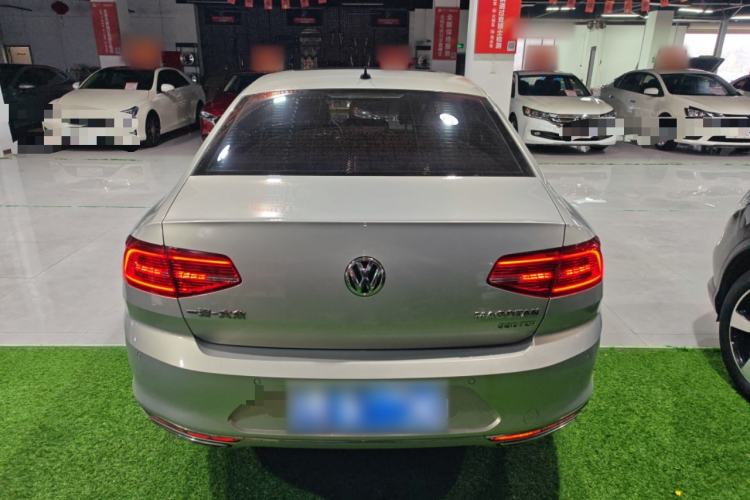 Used Volkswagen Magotan 2019 330TSI DSG Luxury Model China V Standard Rear