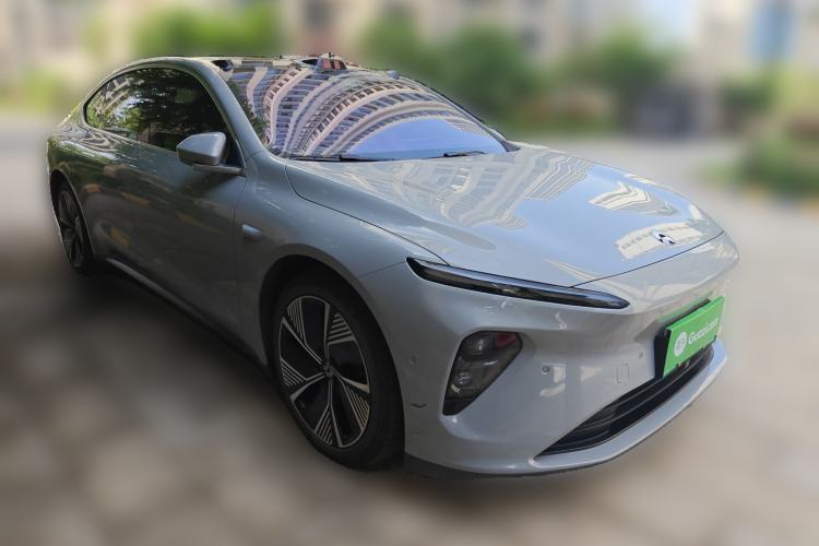 Used Nio ET7 2022 100 kWh Front Right 45 Deg