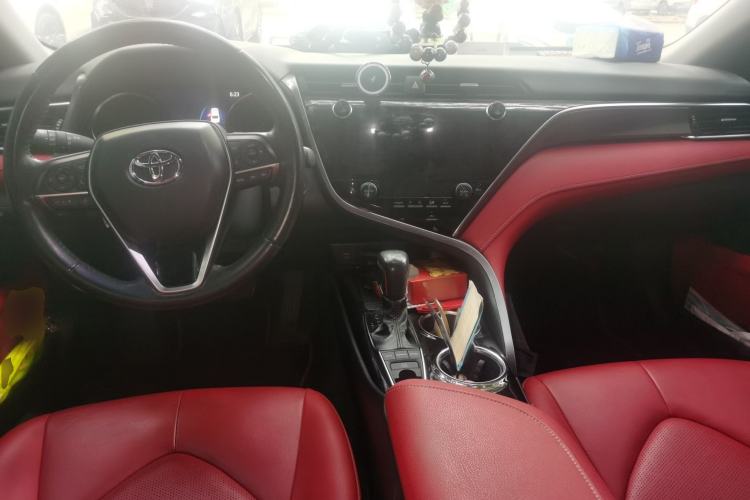 Used Toyota Camry 2019 2.5S FENGSHANG Version China V Standard Center Console